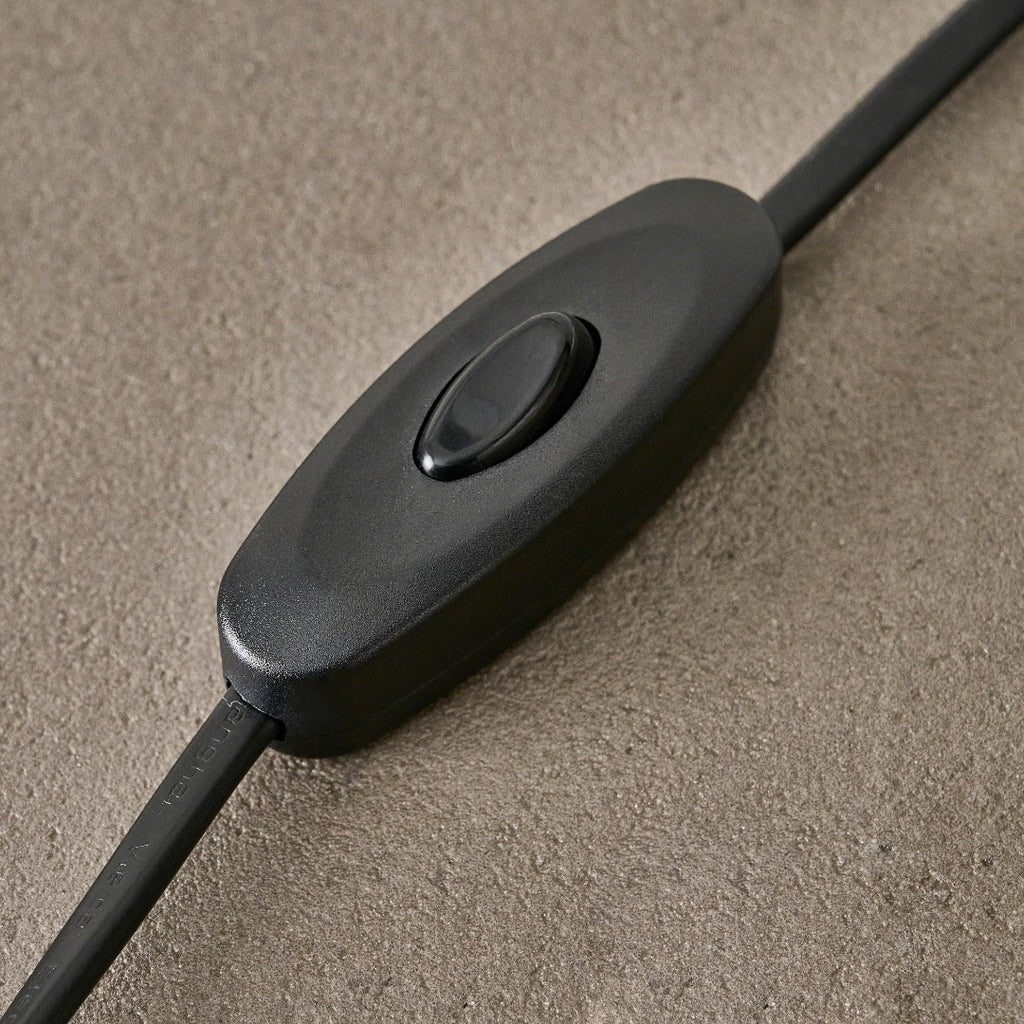 Tamara 2-Light Antique Brass Table Lamp